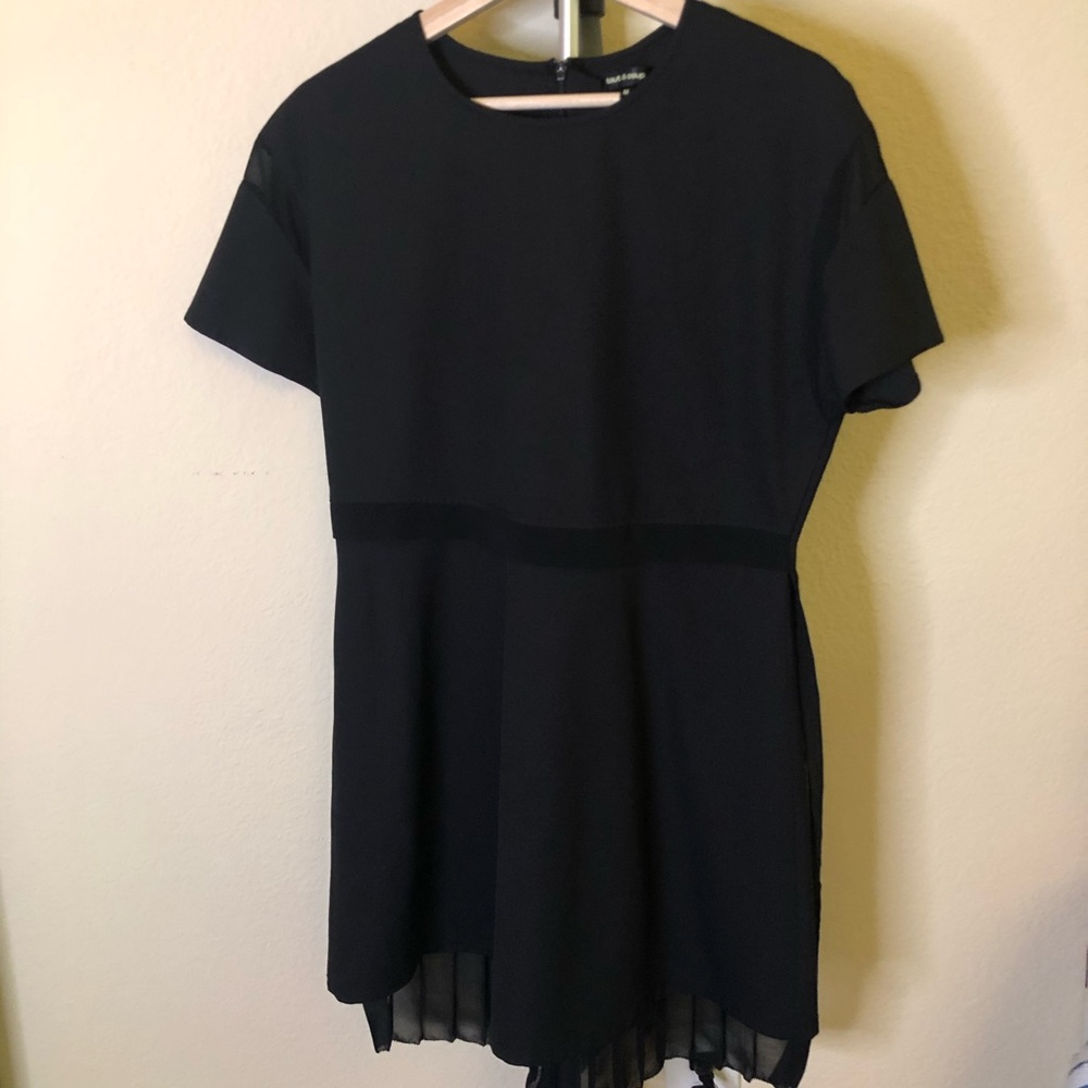 Tout A Coup black dress pleated back, Size M